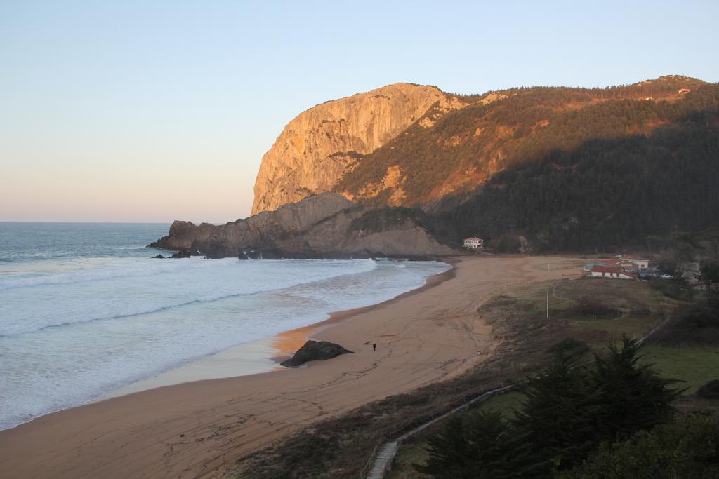 Eco Hotel Mundaka Bagian luar foto